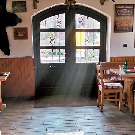 Hostinec U Pejska A Kocicky Guest house